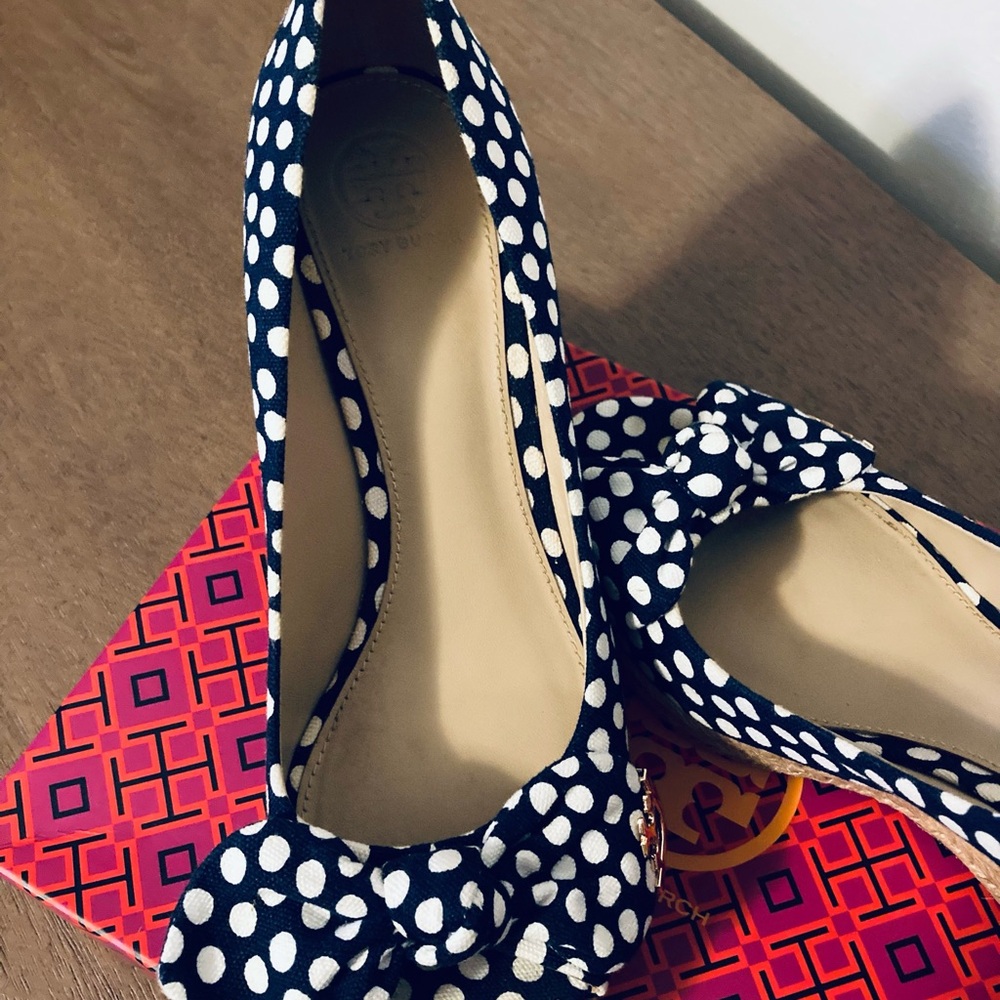 Tory Burch Navy Sea, New Ivory Nautical Polka Dots Espadrille Wedge Pumps - Picture 11 of 15